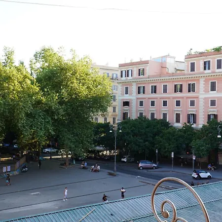 Al 25 Trastevere,
