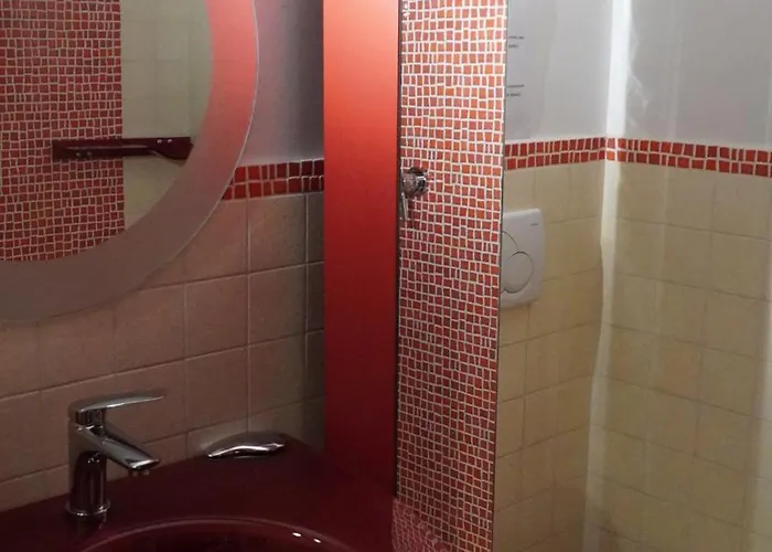 Al 25 Trastevere, * Rom